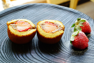 季節のフルーツ生どら焼き いちご